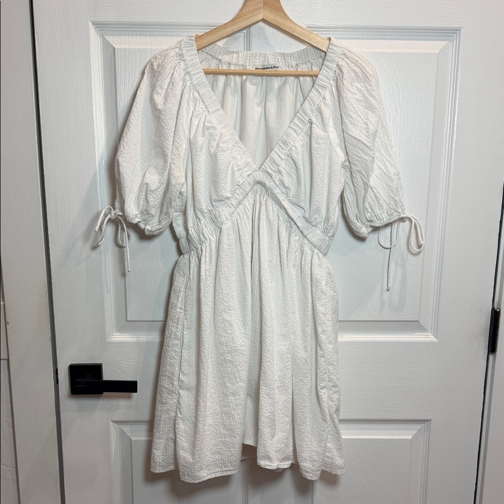 Abercrombie & Fitch White Textured Mini Dress